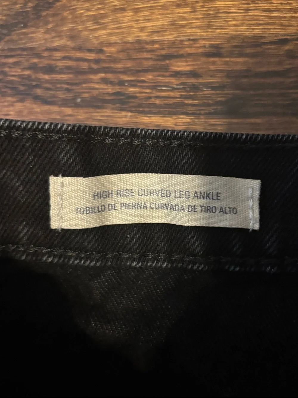 Universal Thread High Rise Black Curve Leg Barrel Jean Size 8